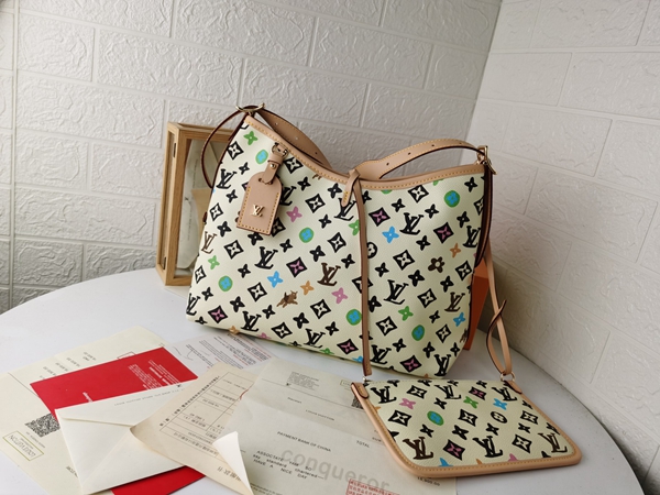 ルイヴィトンバッグ側面デザイン